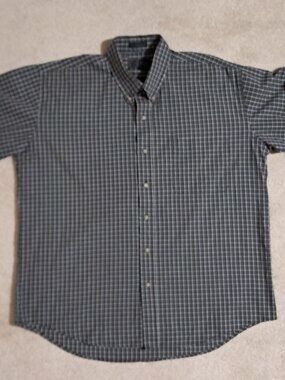 Oleg Cassini Long Sleeve Button-down Black & White plaid shirt / LARGE